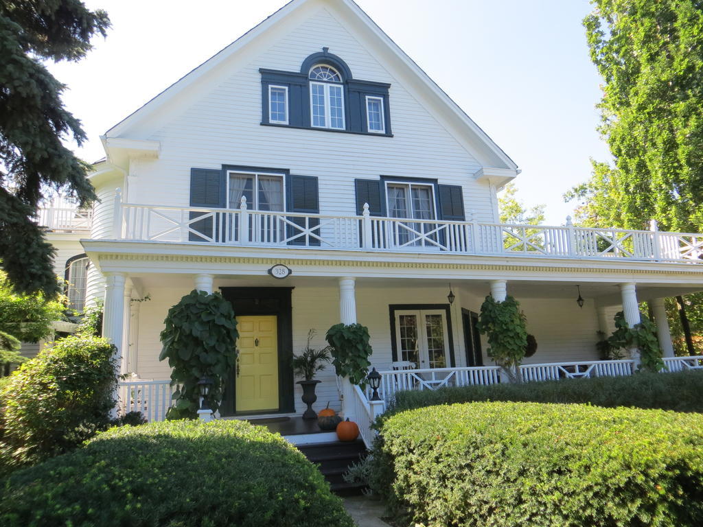 나이아가라온더레이크 Lakewinds Country Manor B&B 외부 사진