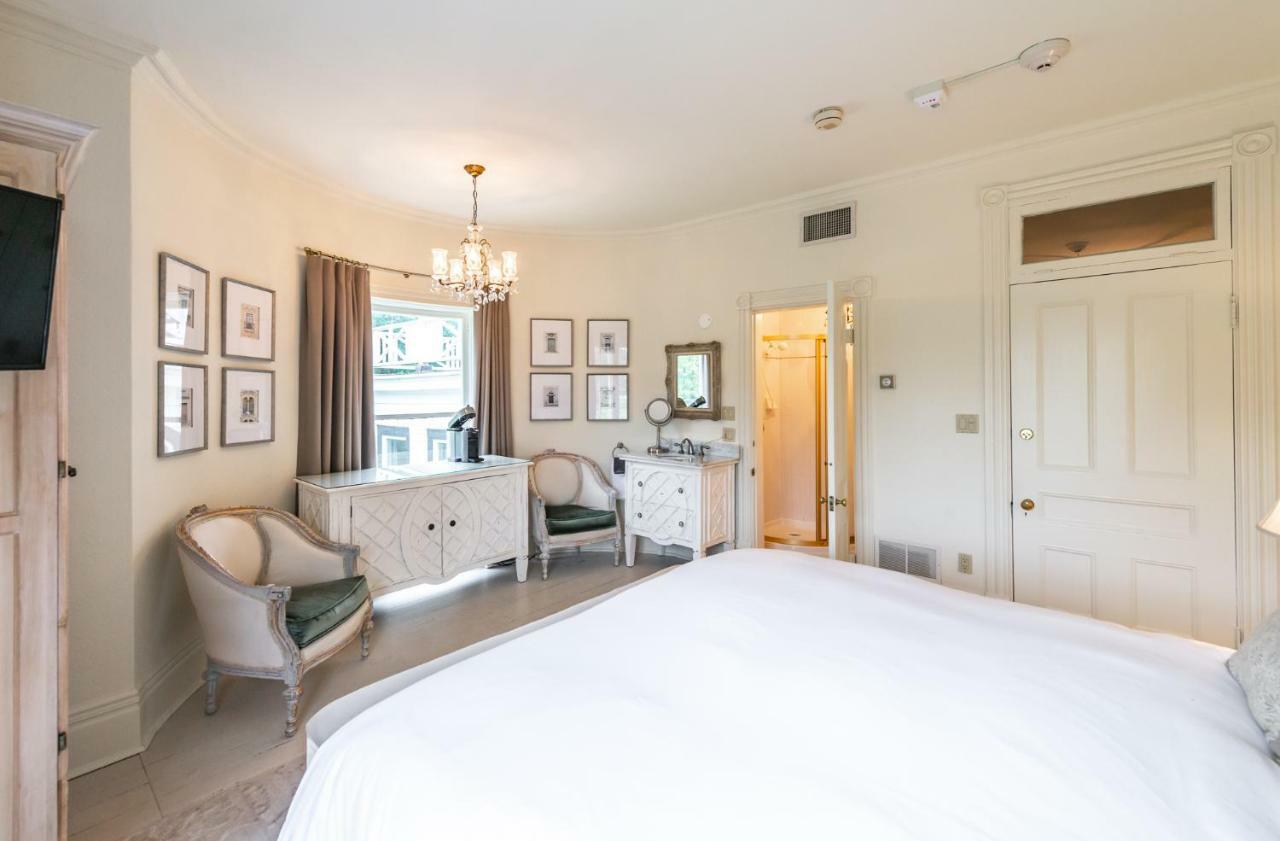 나이아가라온더레이크 Lakewinds Country Manor B&B 외부 사진