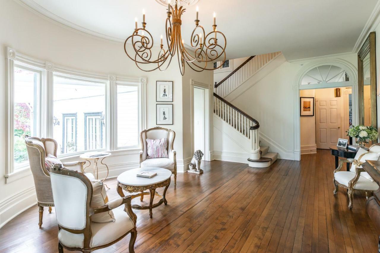나이아가라온더레이크 Lakewinds Country Manor B&B 외부 사진